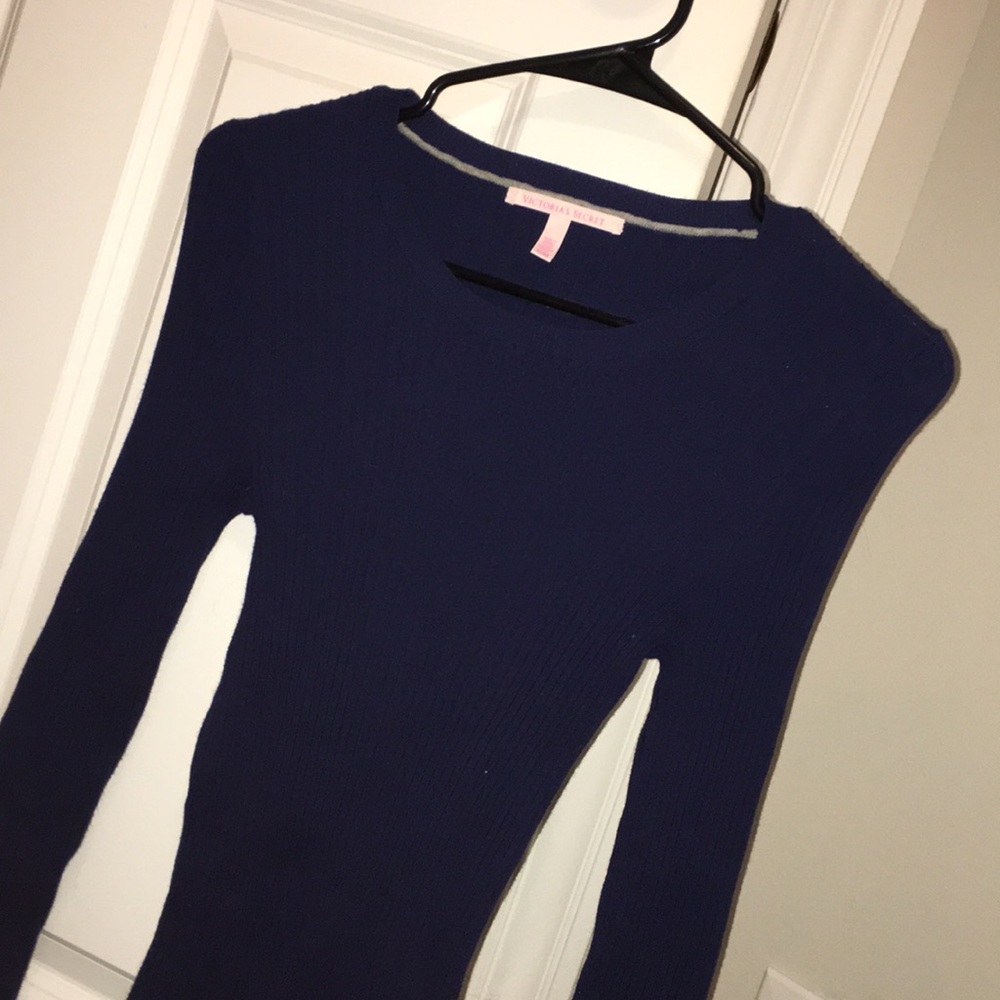 Stretchy ribbed sweater